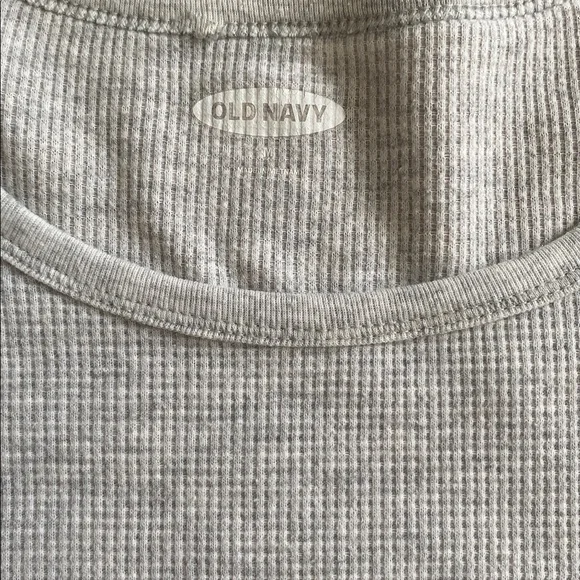 5 for $20! Old Navy Thermal Pajama Top - Picture 2 of 2